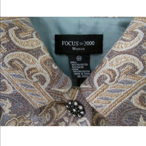 Focus 2000 Size16W Jacquard fabric Jacket w/ rhinestone buttons NWOT - Picture 4 of 10